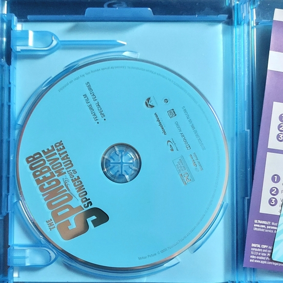 The SpongeBob movie sponge out of water blu-ray plus dvd plus Digital HD - Picture 3 of 4